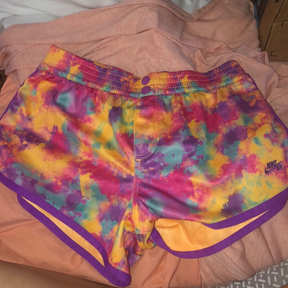 Nike Shorts | Multicolored | Size Girl’s XL